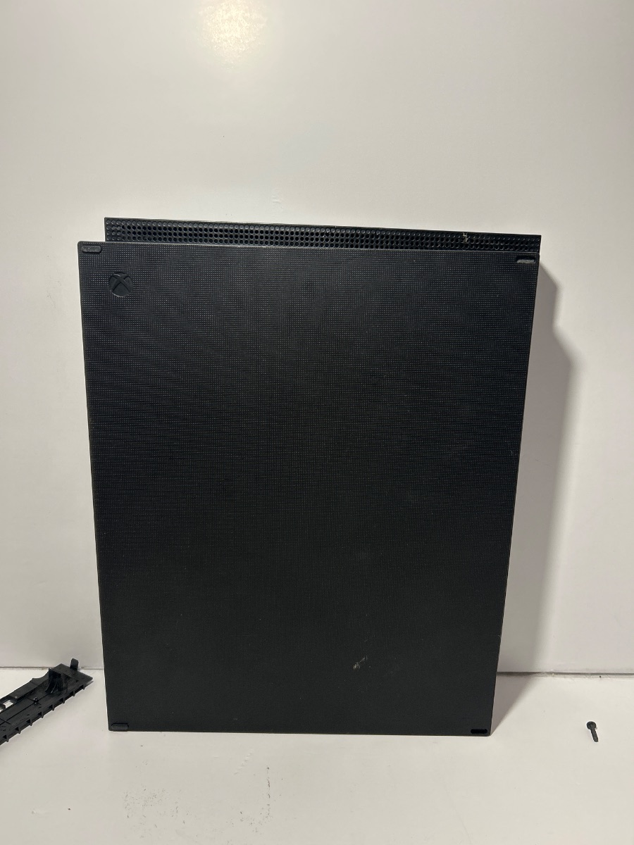 Xbox One X 1TB Broken HDMI photo 7