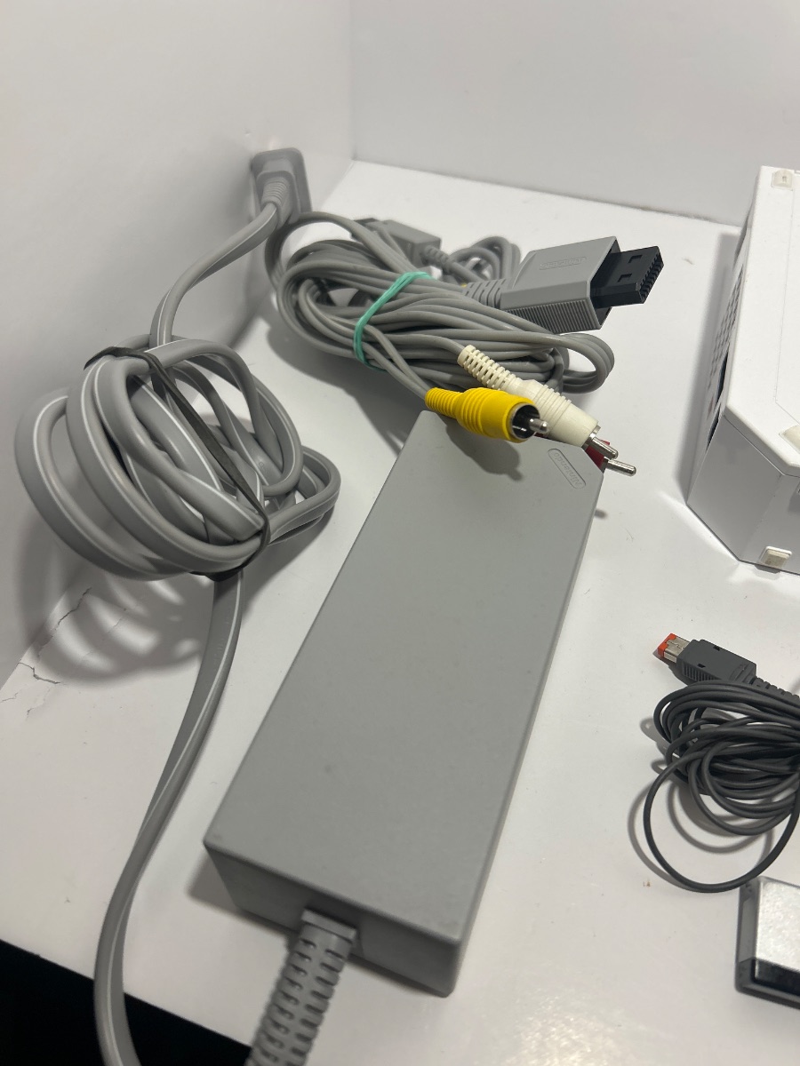 Wii Console Bundle photo 11