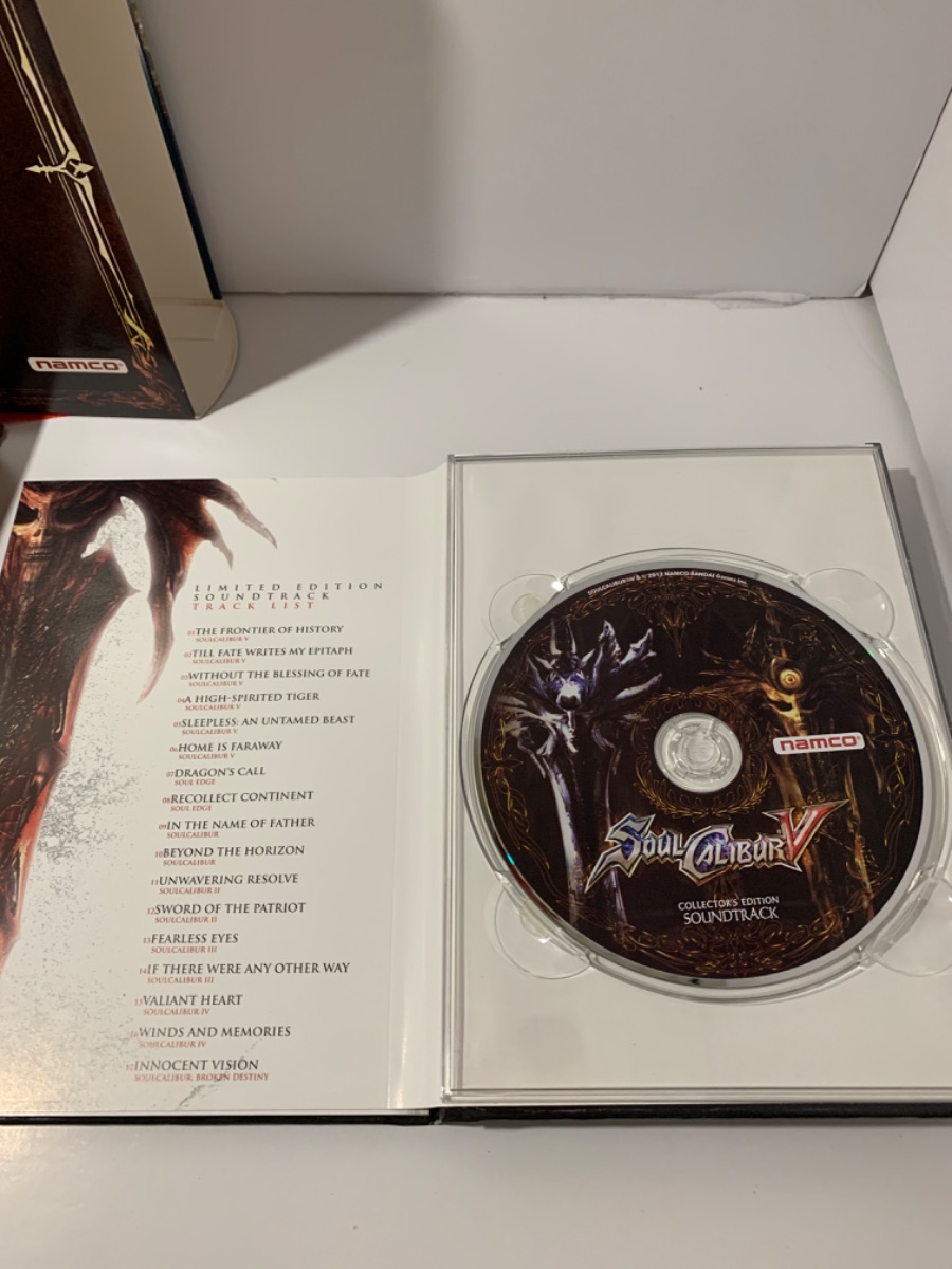 Soulcalibur V Collector's Edition No Game photo 8