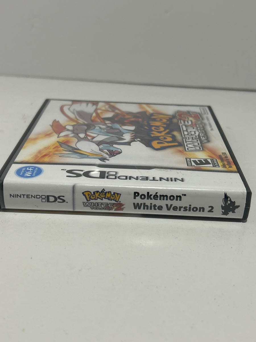 Pokemon White Version 2 photo 6