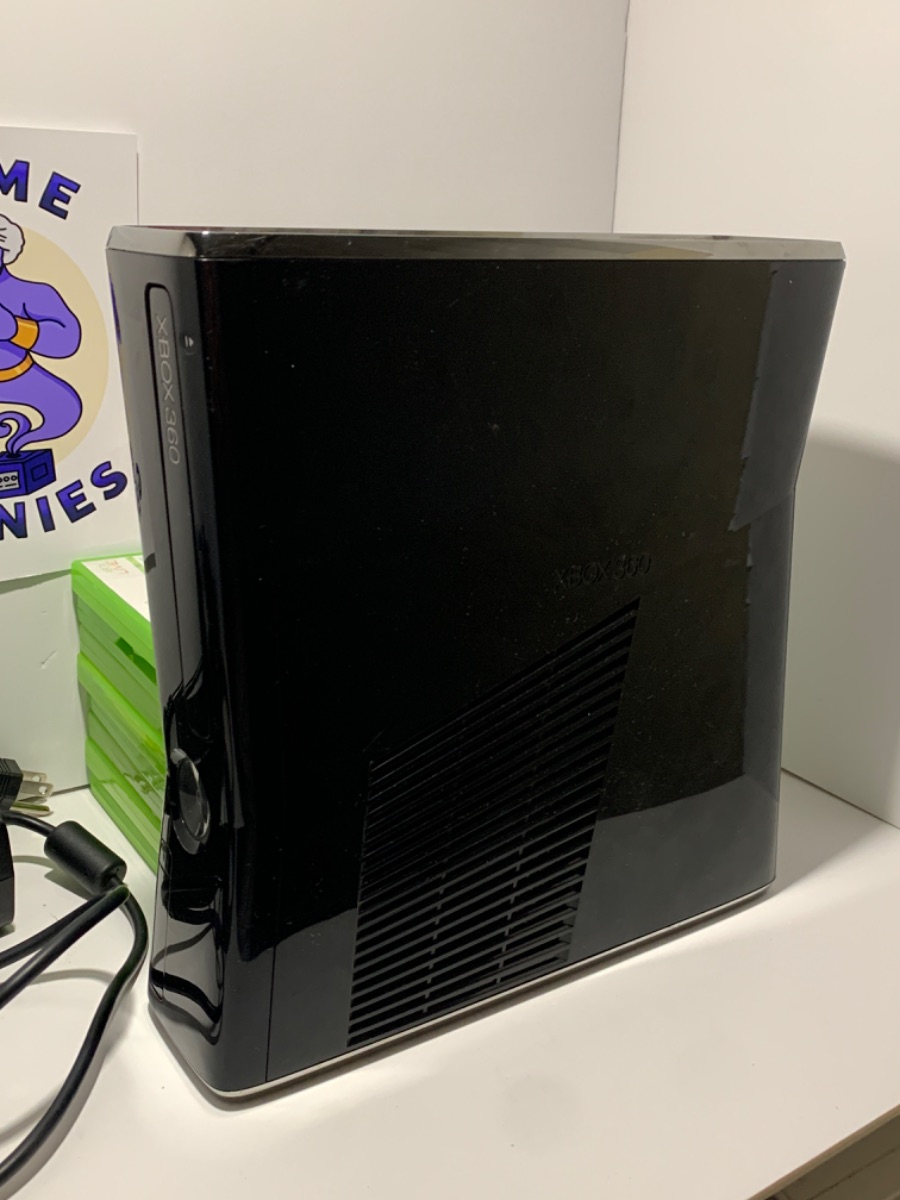 Xbox 360 S Console 250GB Bundle photo 5