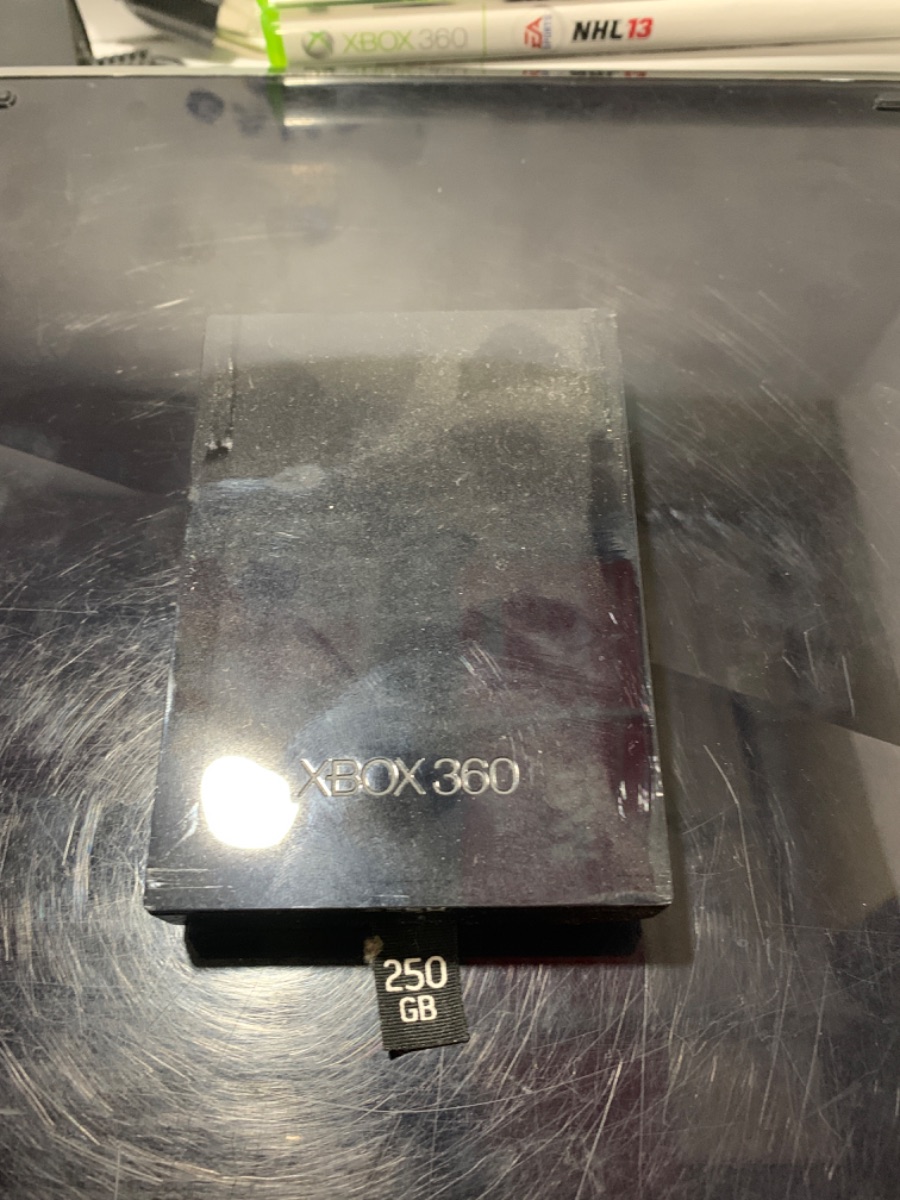 Xbox 360 S Console 250GB Bundle photo 7