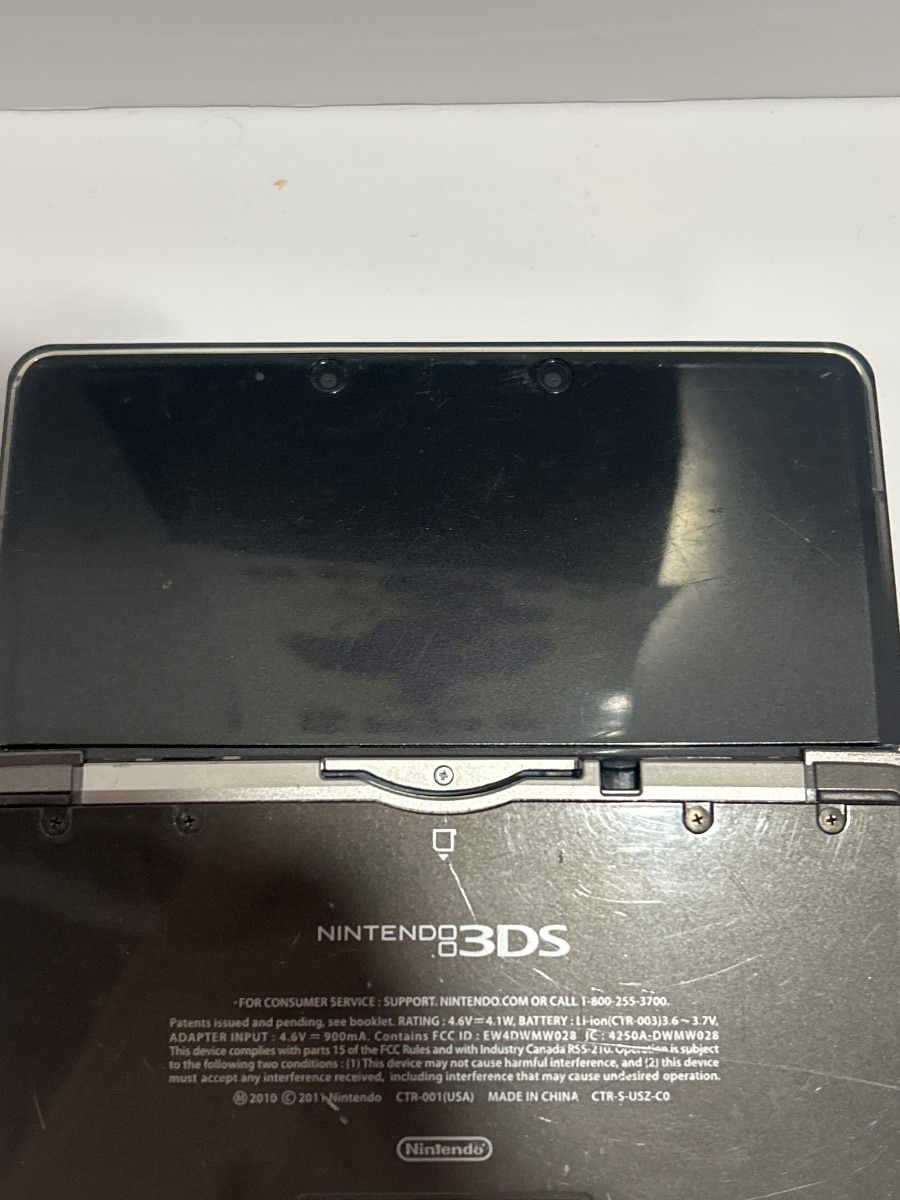 Black Nintendo 3DS photo 6
